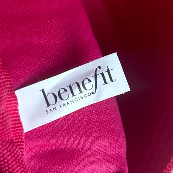 Velvet Makeup Bag 💖 - Picture 7 of 11